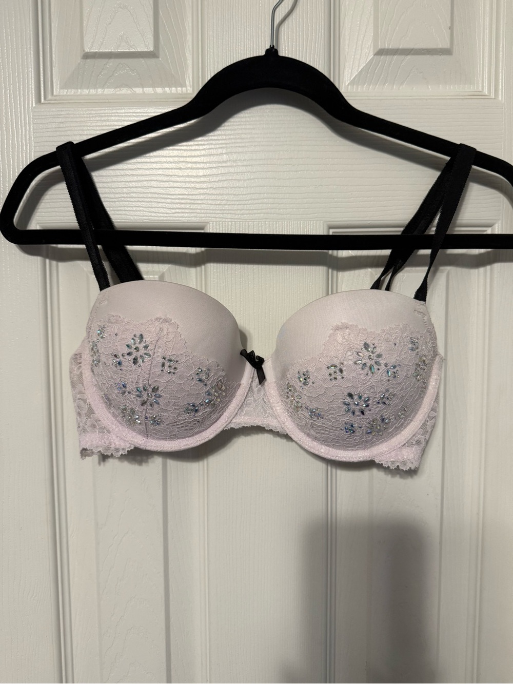 Victoria's Secret Pale Pink Lace Push-Up Bra with Black Straps
